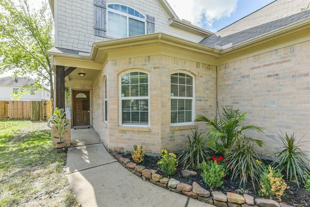 $275,000 | 1810 Sun Point Court, Humble, TX 77396