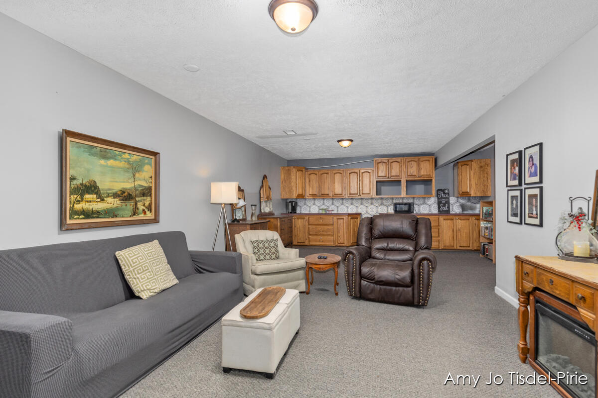 8899 Brown Road Fenwick, MI 48834 - Photo 14 of 20 IMG_1013