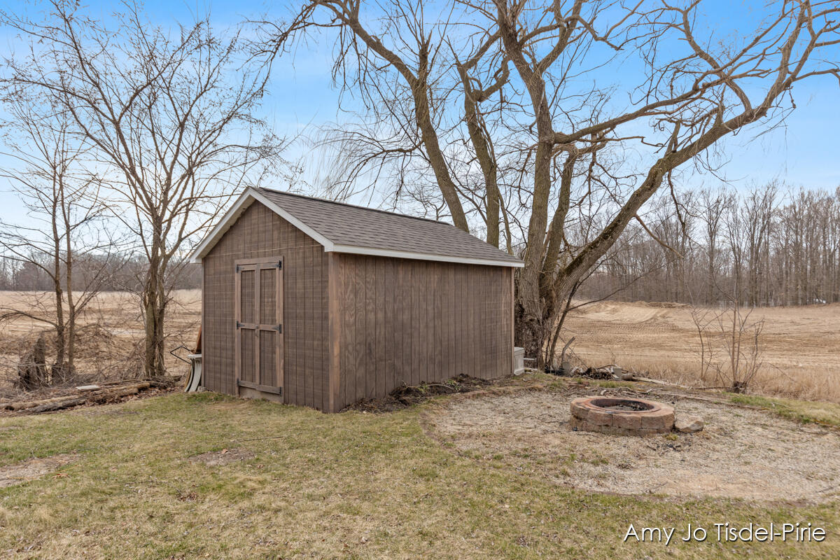 8899 Brown Road Fenwick, MI 48834 - Photo 20 of 20 IMG_1019