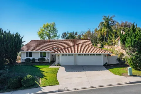 $2,325,000 | 831 Santa Rosita, Solana Beach, CA 92075