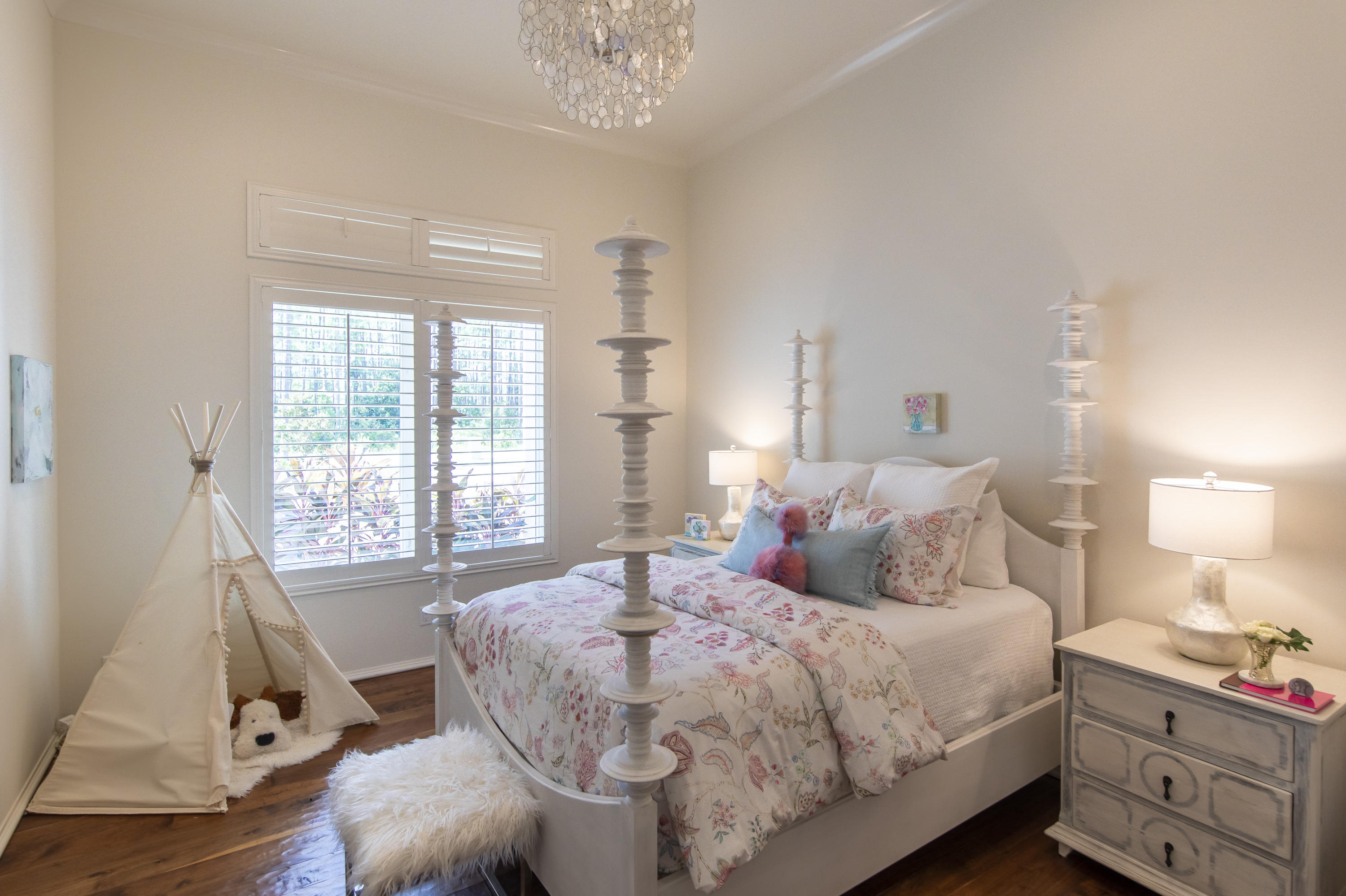 1095 Driftwood Point Road Santa Rosa Beach, FL 32459 - Photo 24 of 44 a bedroom with a bed and a window