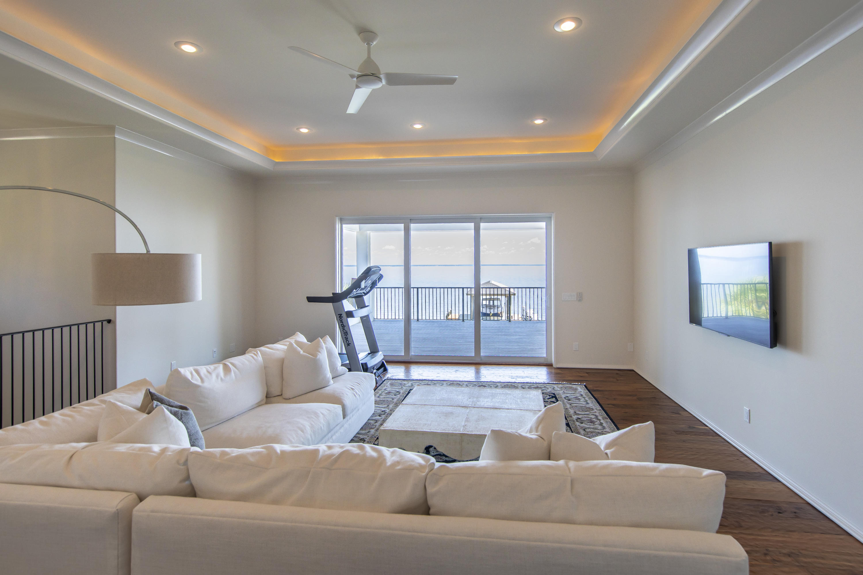 1095 Driftwood Point Road Santa Rosa Beach, FL 32459 - Photo 28 of 44 a living room with furniture