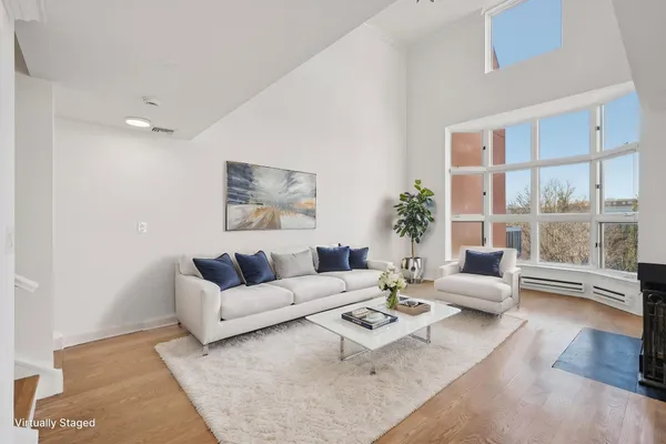 $839,000 | 316 Thornton Court, Unit 316, Edgewater, NJ 07020