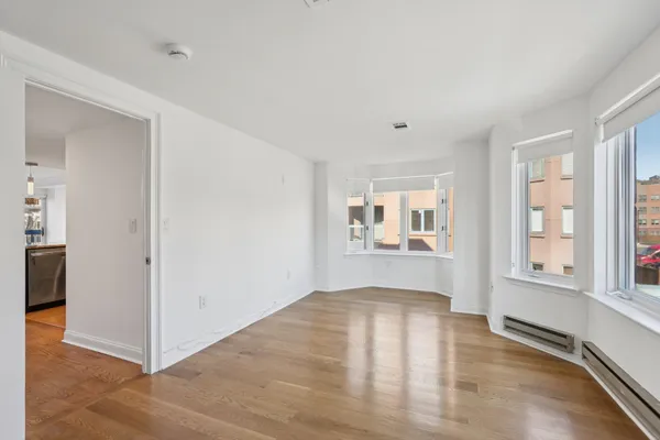 $839,000 | 316 Thornton Court, Unit 316, Edgewater, NJ 07020