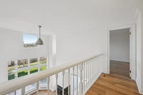 $839,000 | 316 Thornton Court, Unit 316, Edgewater, NJ 07020