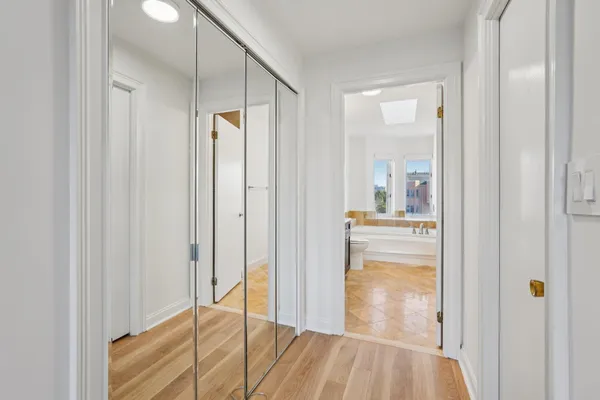 $839,000 | 316 Thornton Court, Unit 316, Edgewater, NJ 07020