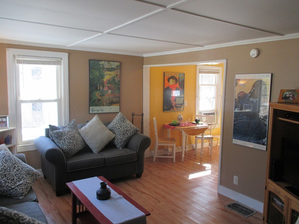 37 Goshen Road Williamsburg, MA 01096 - Photo 4 of 18 Gallery Image 4