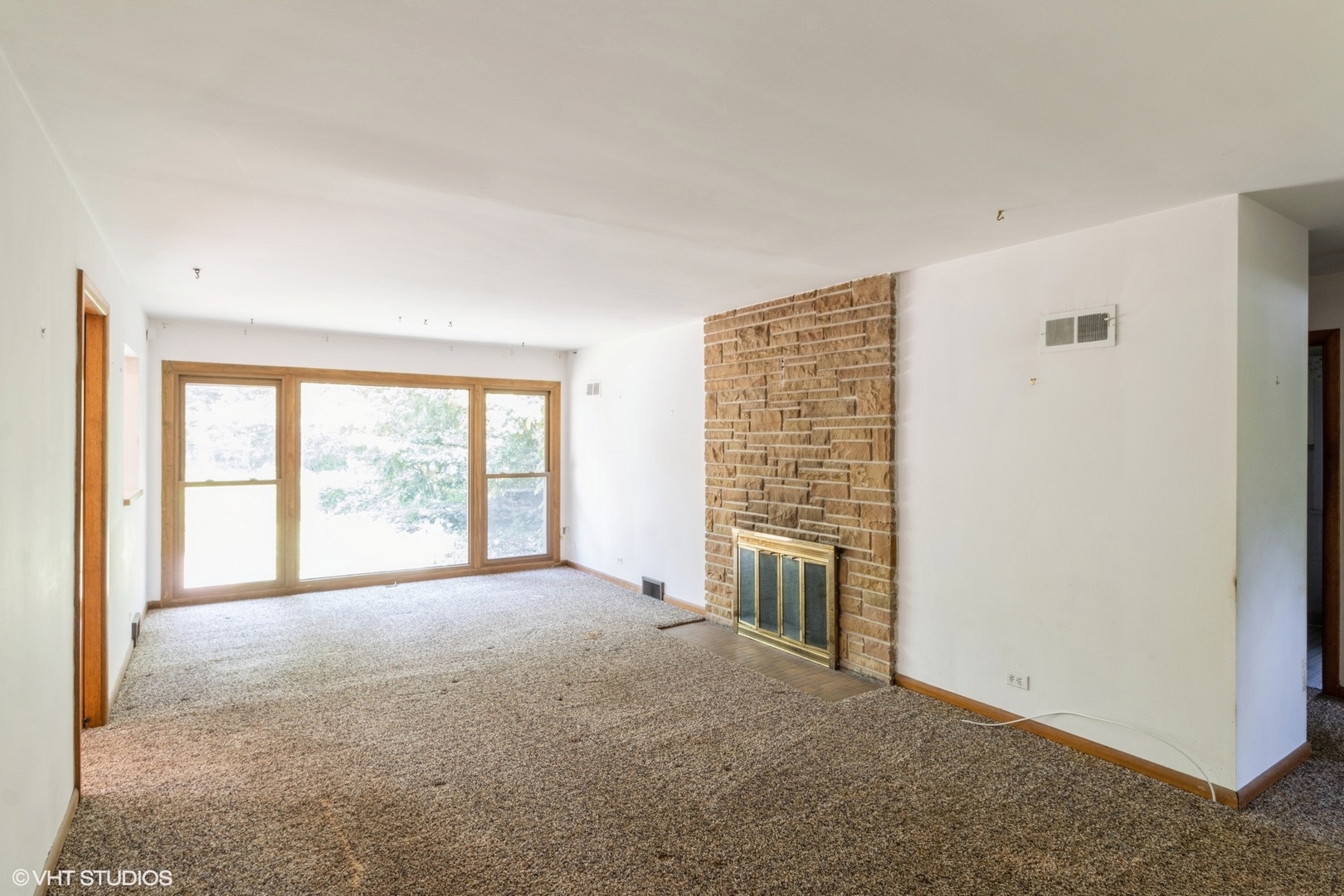 301 South Wolf Road Des Plaines, IL 60016 - Photo 2 of 13 Gallery Image 2