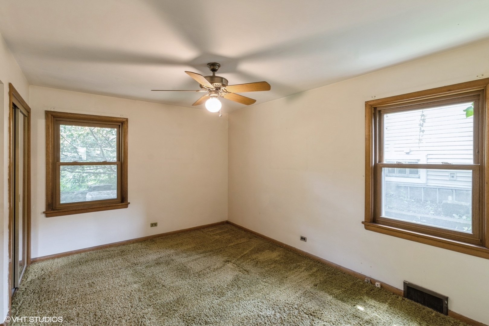 301 South Wolf Road Des Plaines, IL 60016 - Photo 5 of 13 Gallery Image 5