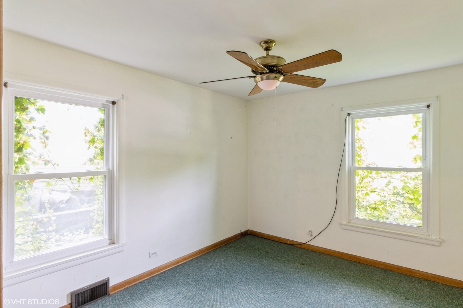 301 South Wolf Road Des Plaines, IL 60016 - Photo 8 of 13 Gallery Image 8