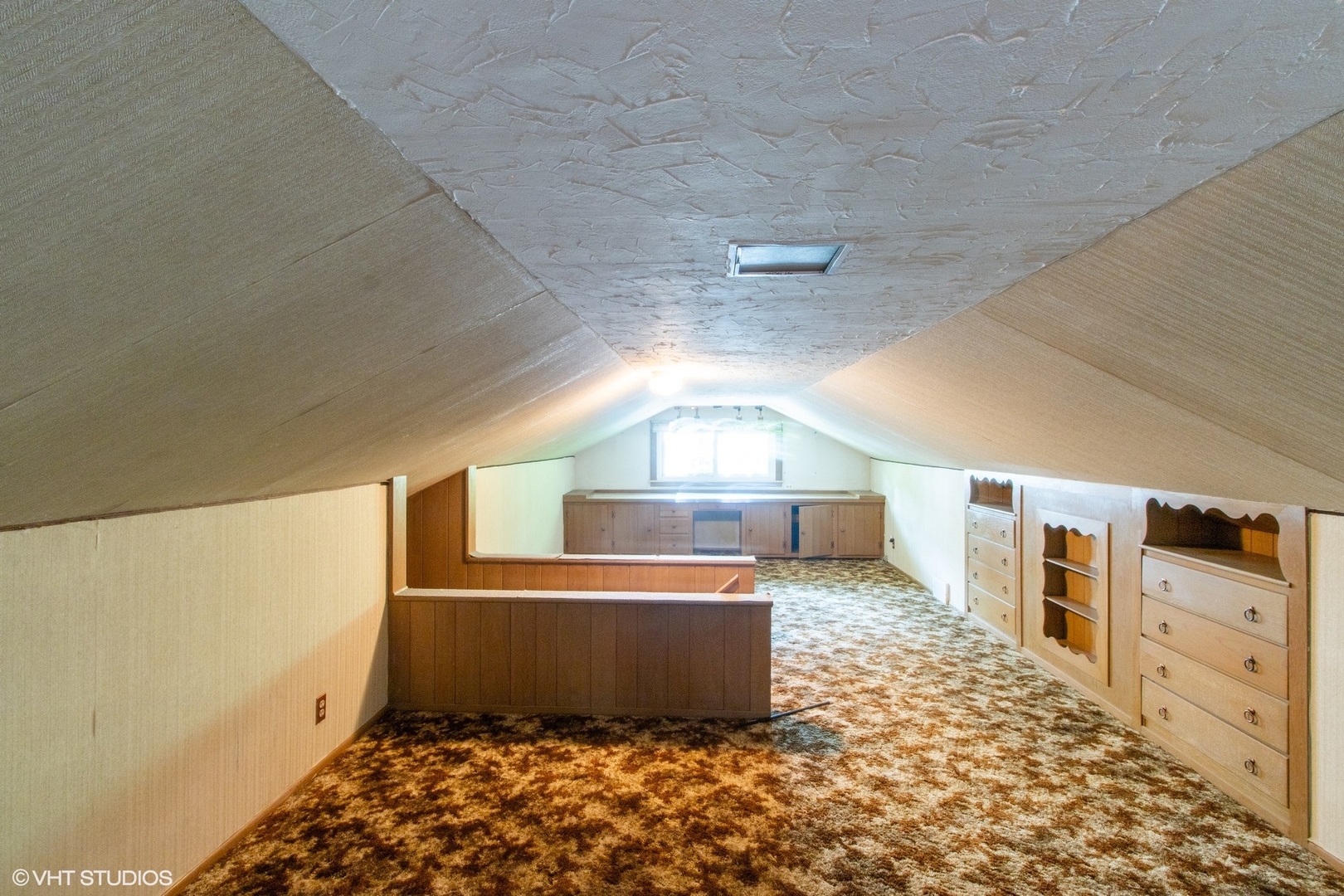 301 South Wolf Road Des Plaines, IL 60016 - Photo 9 of 13 Gallery Image 9