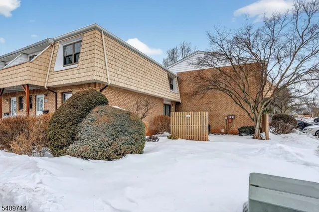 $475,000 | 602 Westminster Court, Hillsborough, NJ 08844