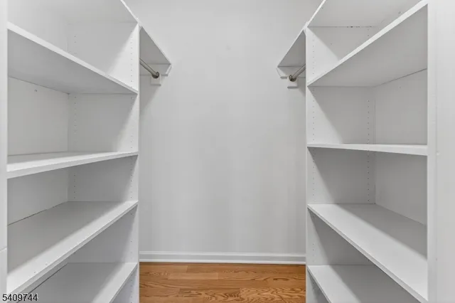 $475,000 | 602 Westminster Court, Hillsborough, NJ 08844