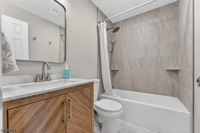 $475,000 | 602 Westminster Court, Hillsborough, NJ 08844