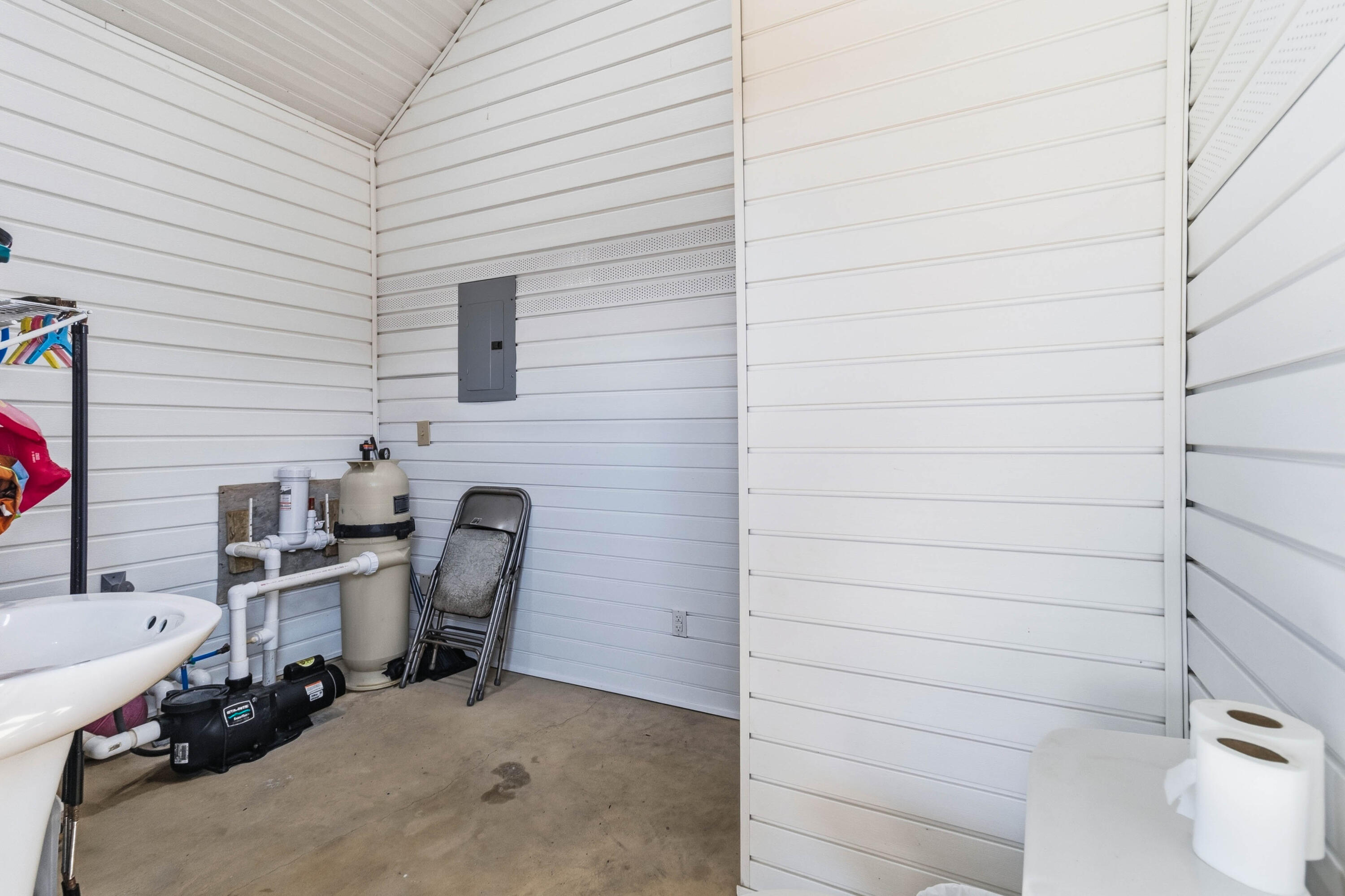 585 Tunnel Ridge Road Stearns, KY 42647 - Photo 74 of 106 080