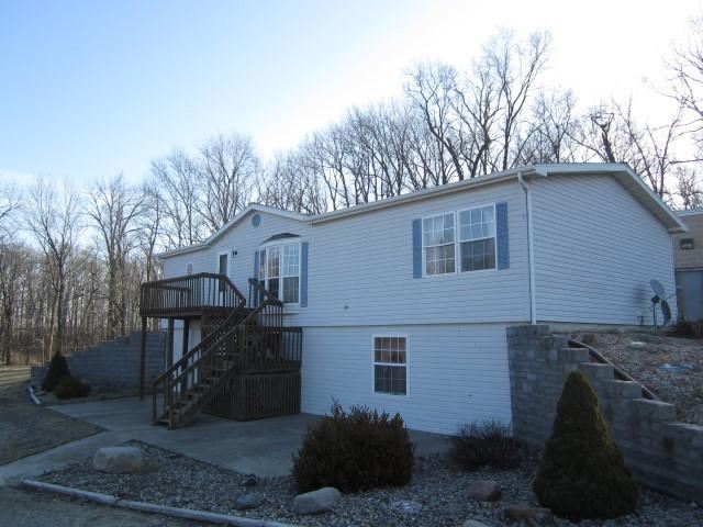 18722 Madden Road Churubusco, IN 46723 - Photo 3 of 29 Gallery Image 3