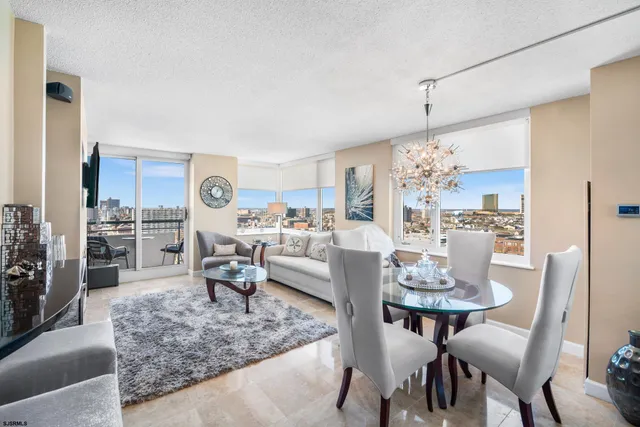 a view of an entryway with dining area