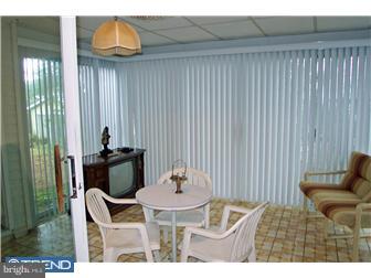271A Convent Road, Unit B Monroe Township, NJ 08831 - Photo 6 of 6 Living Room