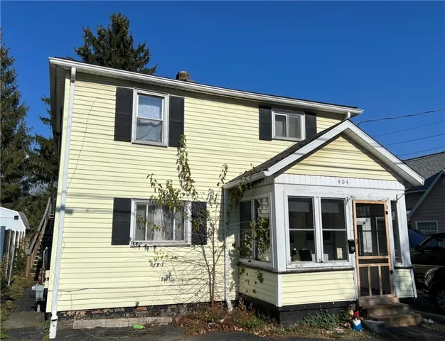 $975 | 404 Perry Street, Horseheads, NY 14845