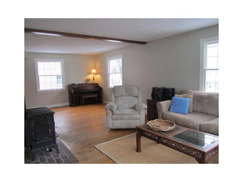 534 High Street Bath, ME 04530 - Photo 4 of 13 Living Room. Front to back living...