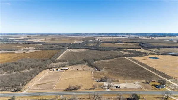 $800,000 | 9964 State Highway 171, Itasca, TX 76055