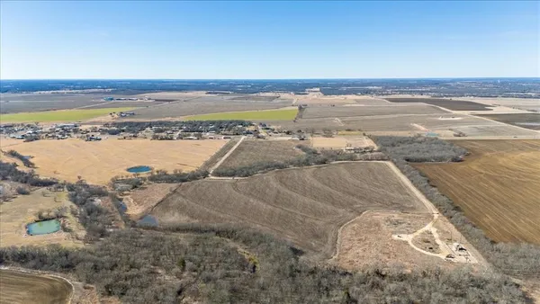 $800,000 | 9964 State Highway 171, Itasca, TX 76055