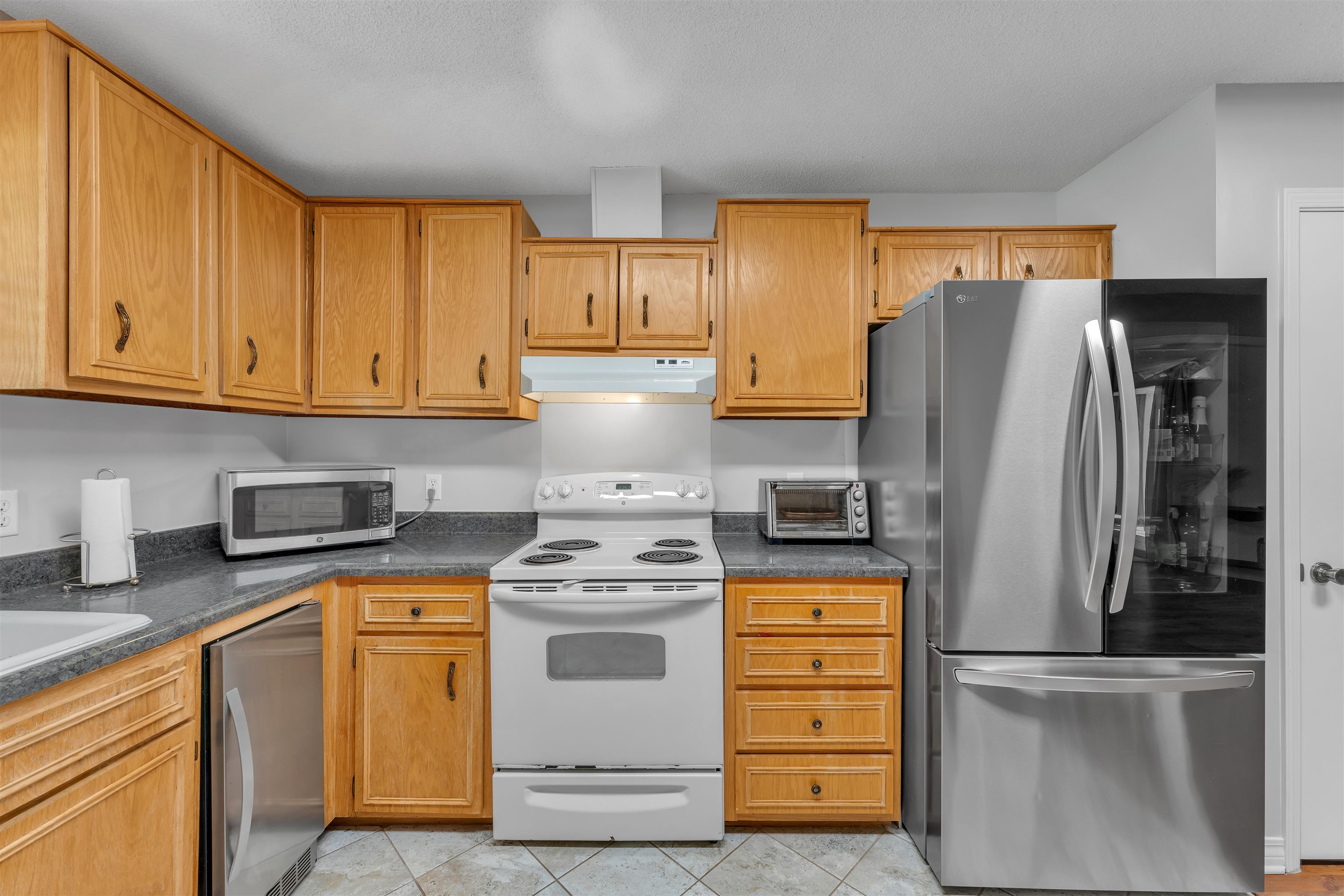 7395 Oak Drive Foley, AL 36535 - Photo 10 of 30 Kitchen