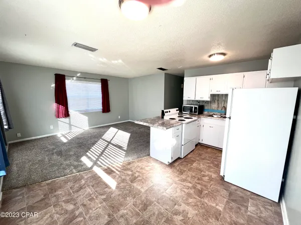 $1,500 | 231 Poinsettia Drive, Unit A, Panama City Beach, FL 32413