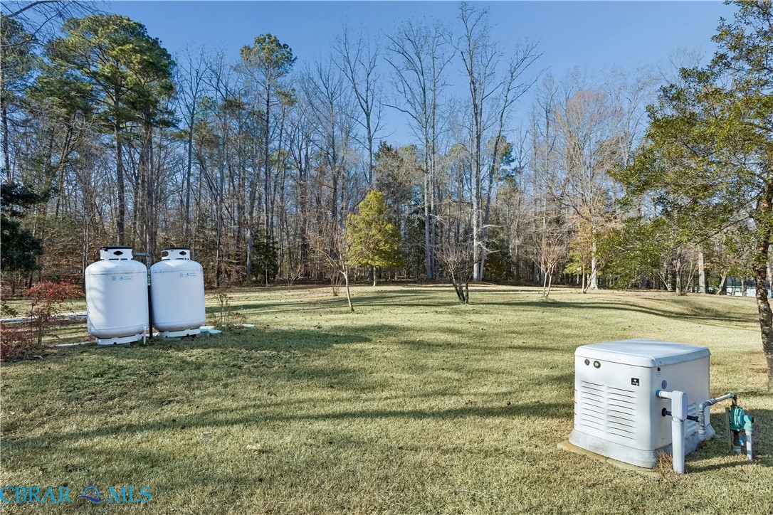 6253 Ark Road Gloucester, VA 23061 - Photo 35 of 38 View of grassy yard