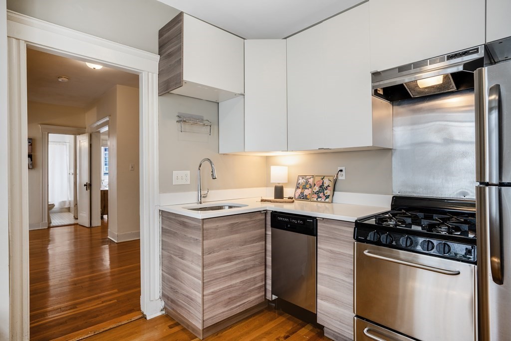 90 Bynner Street, Unit 3 Boston, MA 02130 - Photo 7 of 17 Gallery Image 7