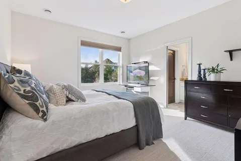 $1,725,000 | 9716 Glacier Bay, Eden Prairie, MN 55347