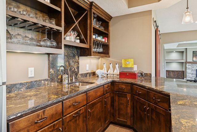 $1,725,000 | 9716 Glacier Bay, Eden Prairie, MN 55347