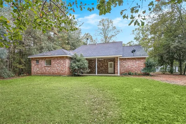 $555,000 | 22231 Prats Road, Abita Springs, LA 70420