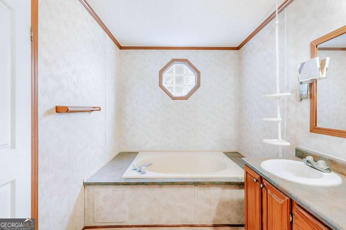 665 Elberton Road Lexington, GA 30648 - Photo 20 of 47