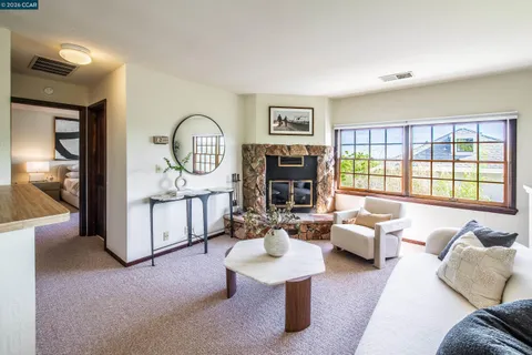 $4,550,000 | 33 Deer Trail, Lafayette, CA 94549