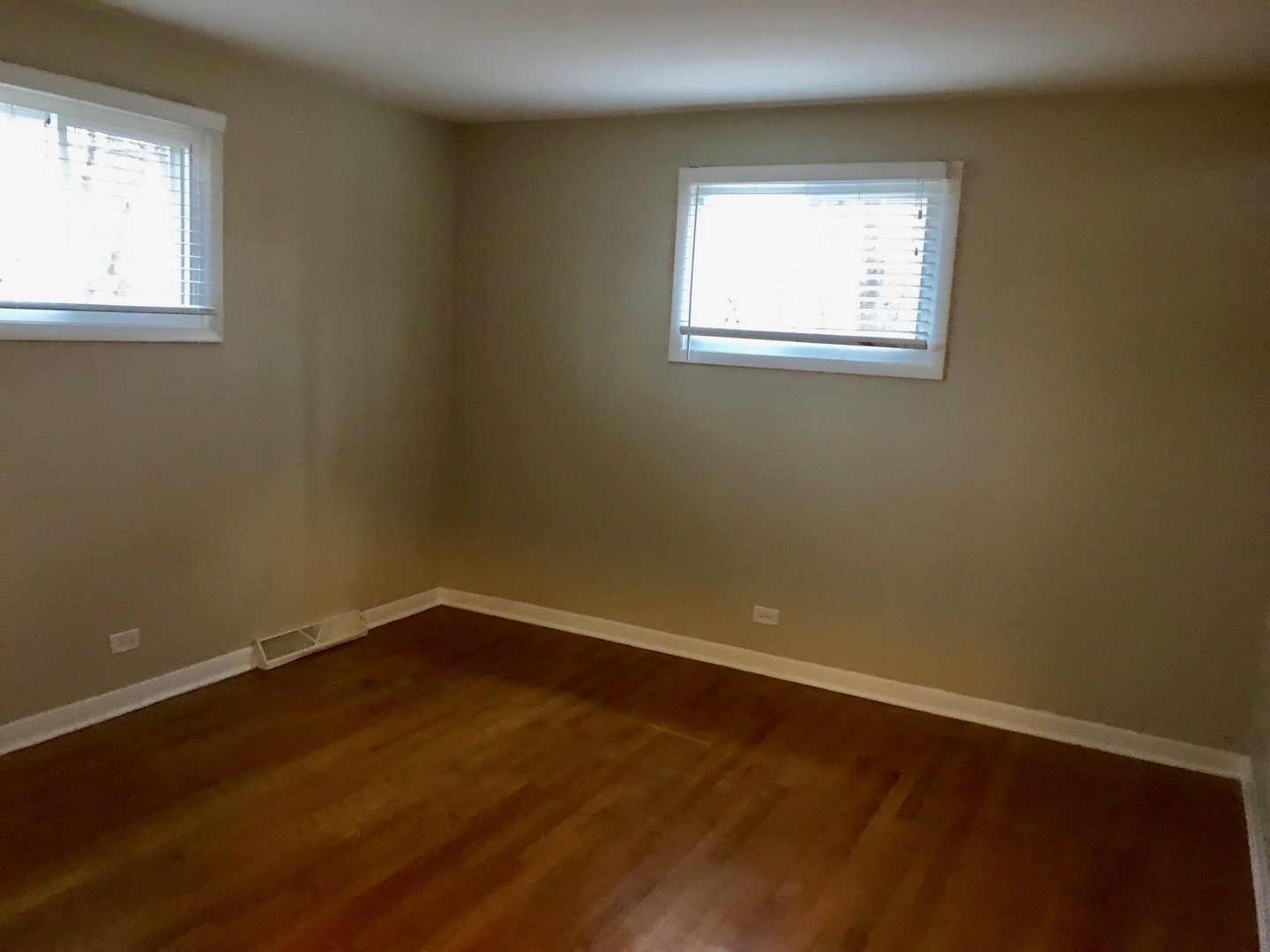 3847 Rugen Road Glenview, IL 60025 - Photo 15 of 21
