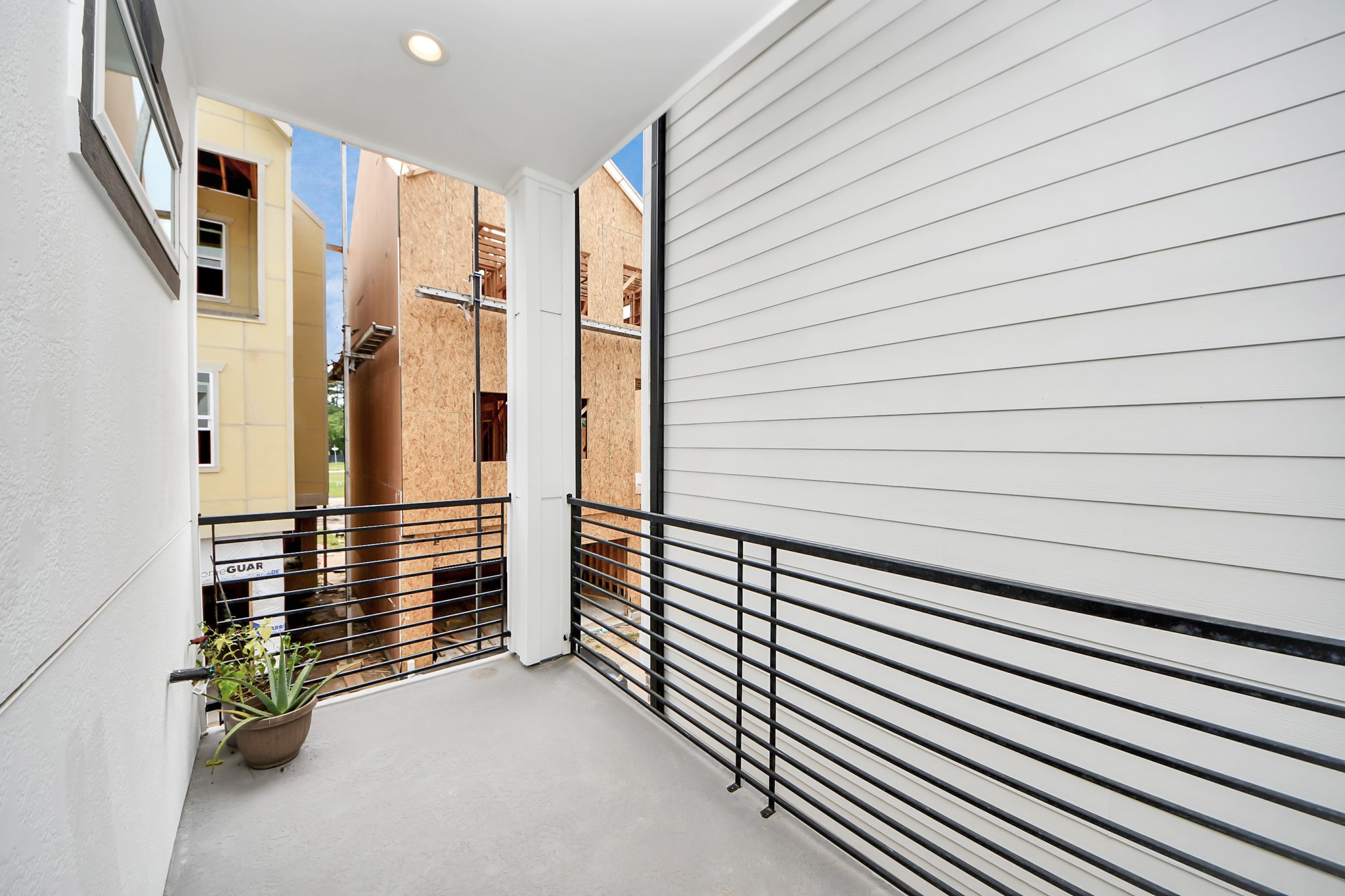 5502 Wheatley Street, Unit B Houston, TX 77091 - Photo 30 of 35 a view of outdoor space