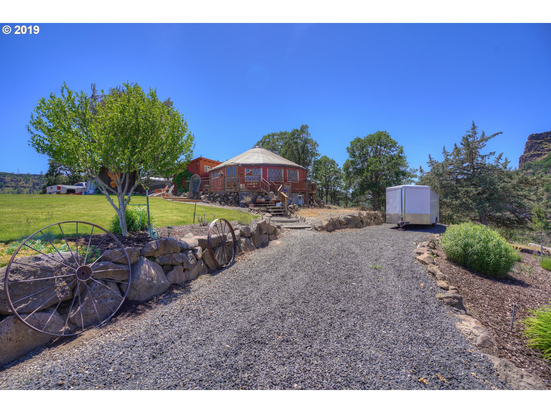 57350 Tygh Valley Road Tygh Valley, OR 97063 - Photo 2 of 13 Gallery Image 2