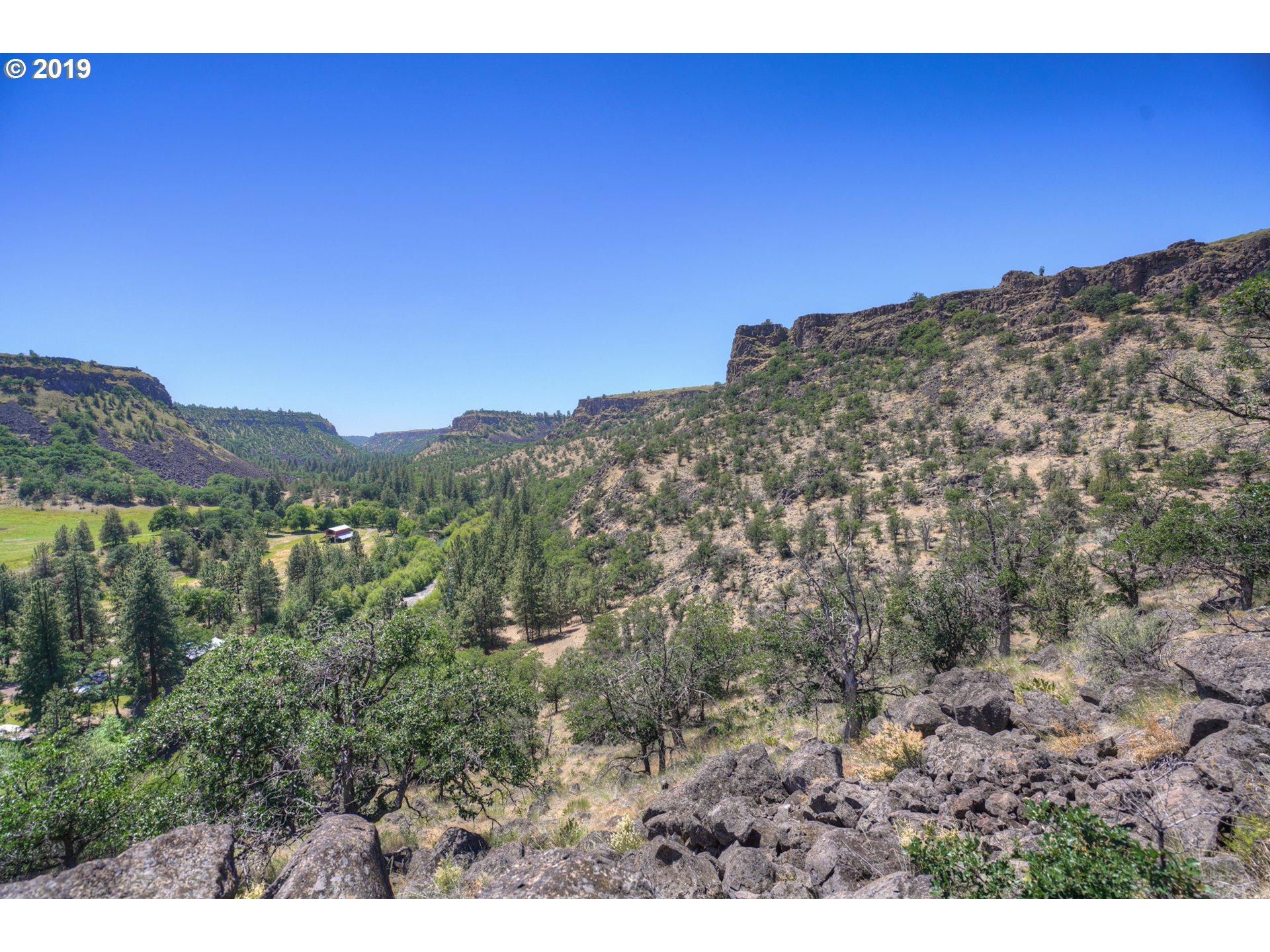 57350 Tygh Valley Road Tygh Valley, OR 97063 - Photo 5 of 13 Gallery Image 5