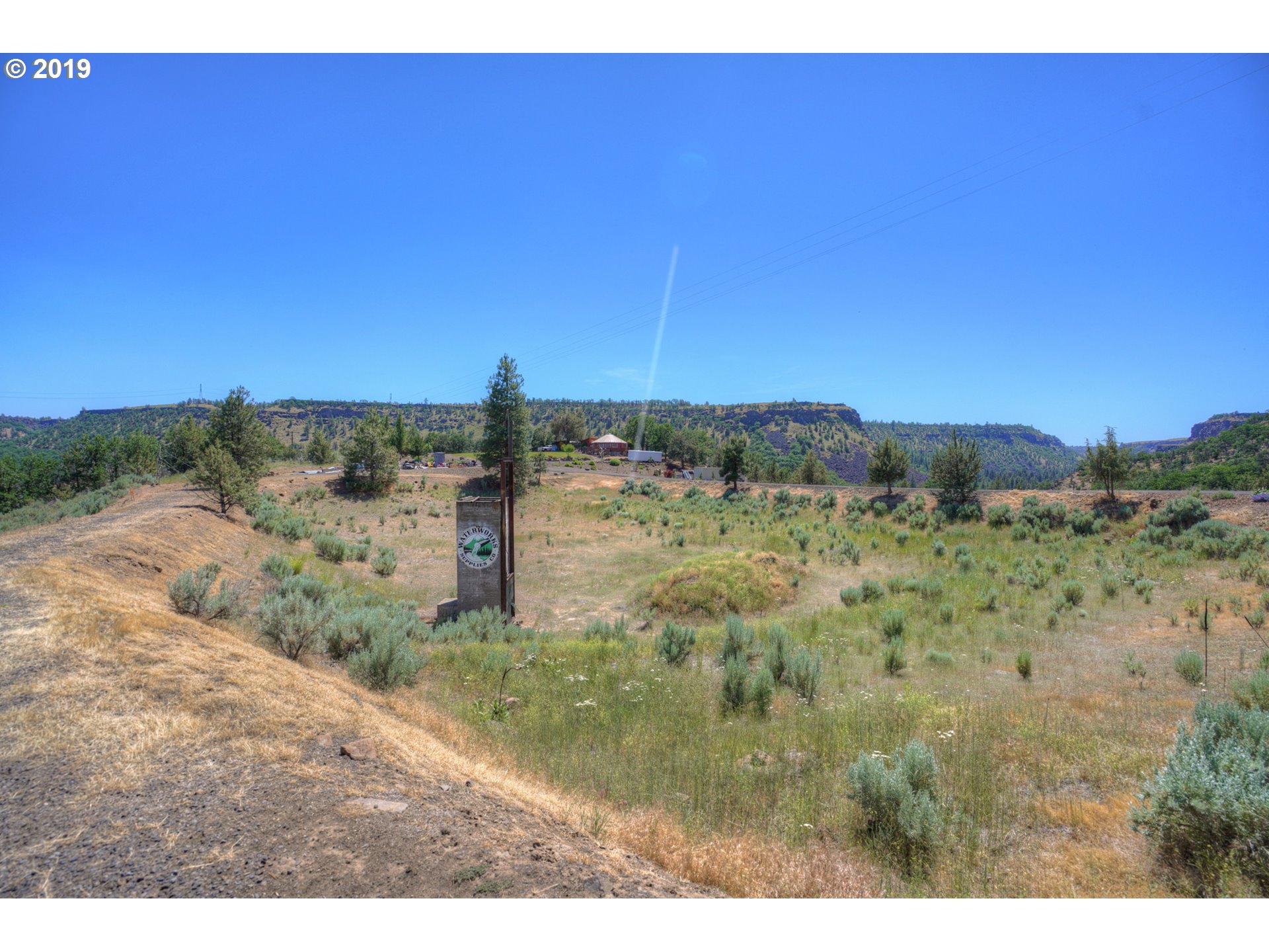 57350 Tygh Valley Road Tygh Valley, OR 97063 - Photo 7 of 13 Gallery Image 7