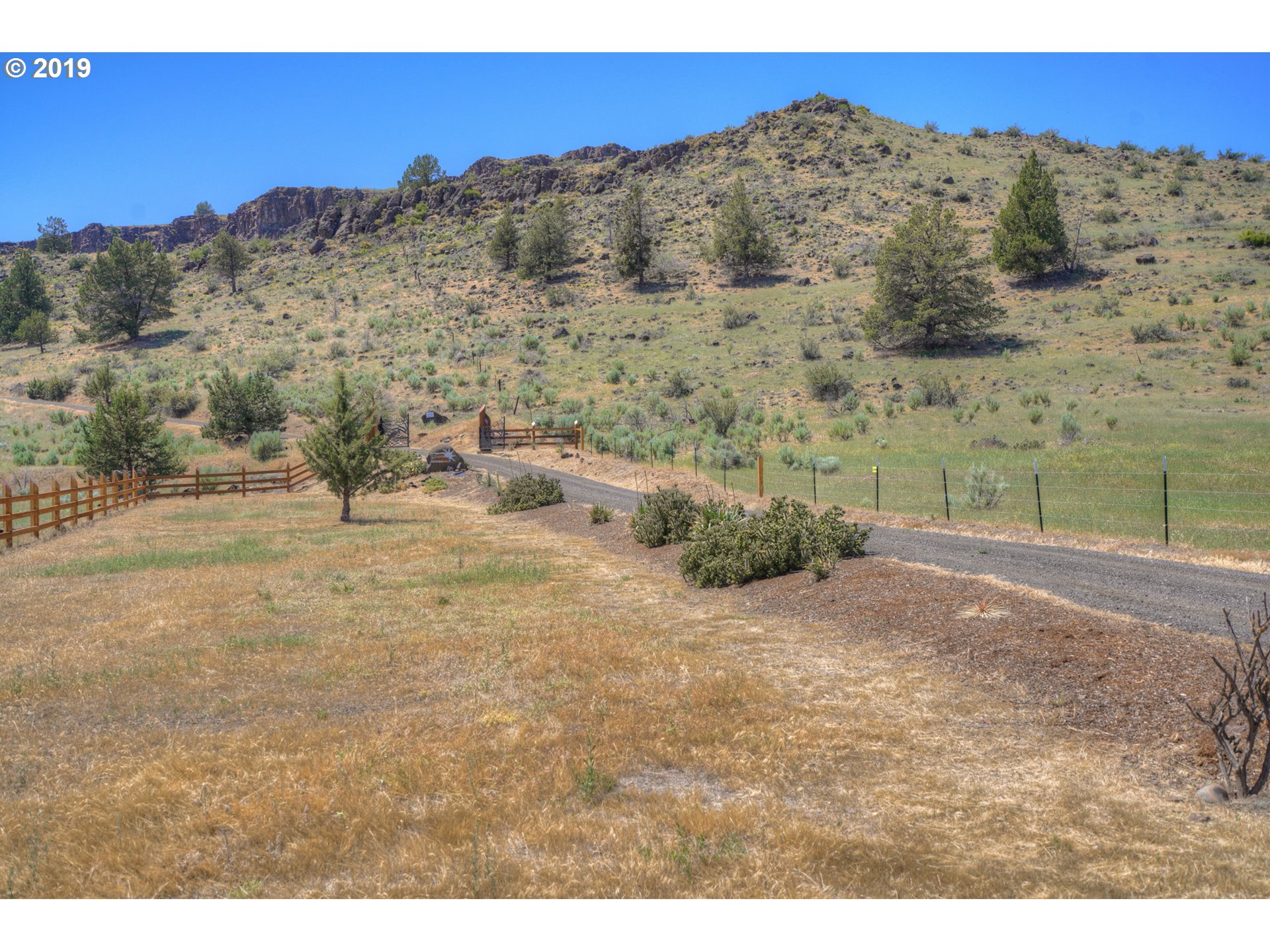 57350 Tygh Valley Road Tygh Valley, OR 97063 - Photo 10 of 13 Gallery Image 10