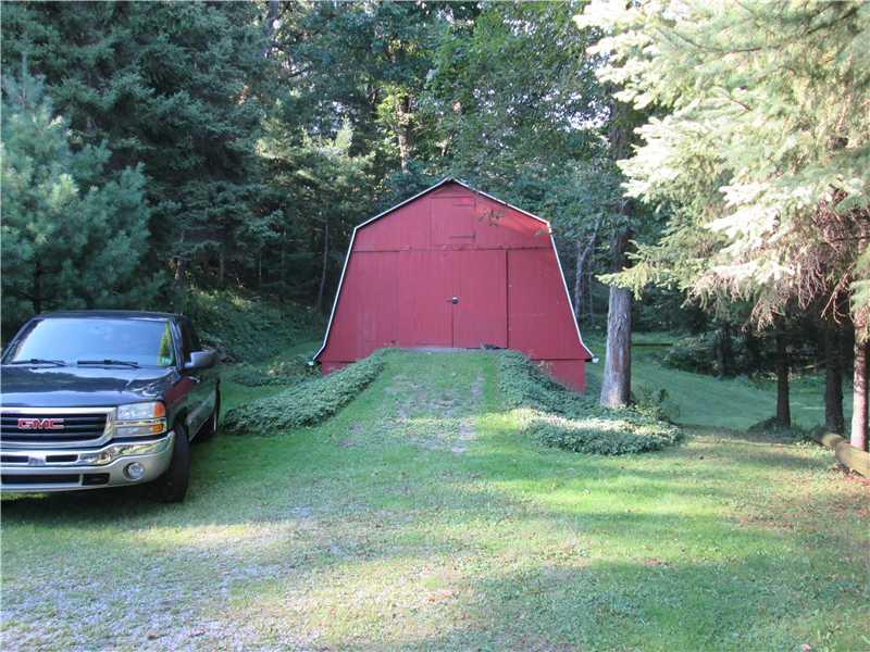 125 Overbrook Road Valencia, PA 16059 - Photo 14 of 21 Stable/Barn.