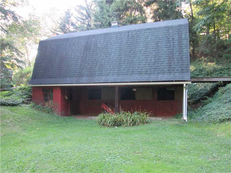 125 Overbrook Road Valencia, PA 16059 - Photo 15 of 21 Stable/Barn.
