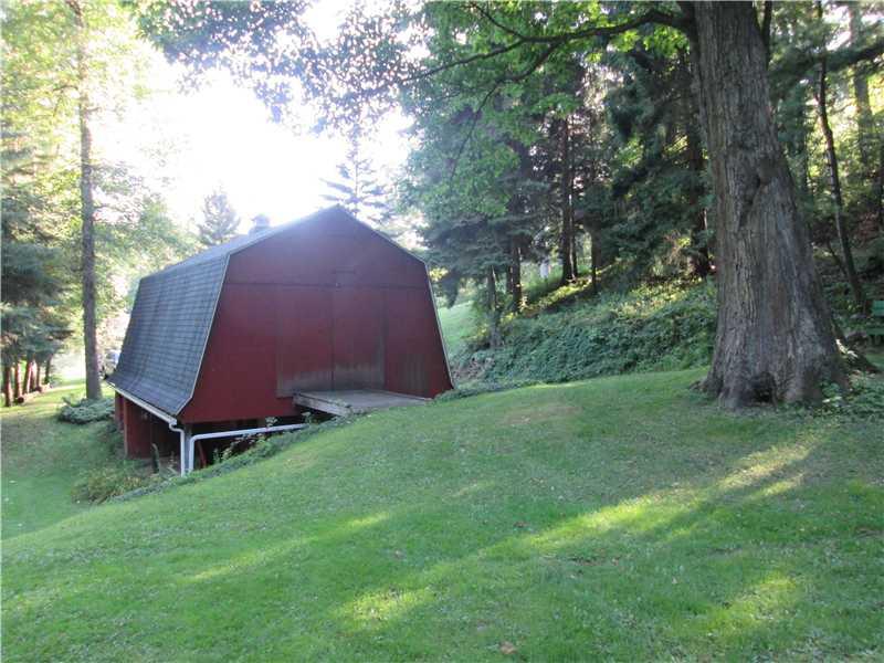 125 Overbrook Road Valencia, PA 16059 - Photo 17 of 21 Stable/Barn.