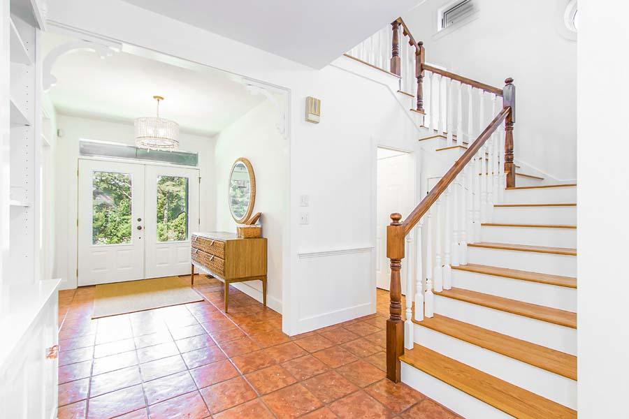 139 Little Neck Bars Road Falmouth, MA 02540 - Photo 5 of 41 Entry