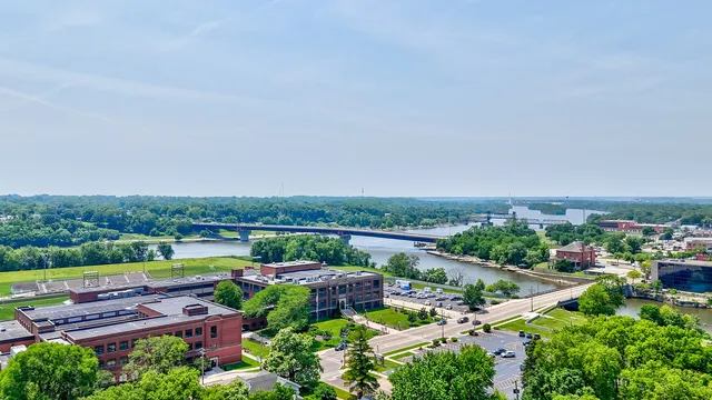 $276,900 | 326 Congress Street, Ottawa, IL 61350