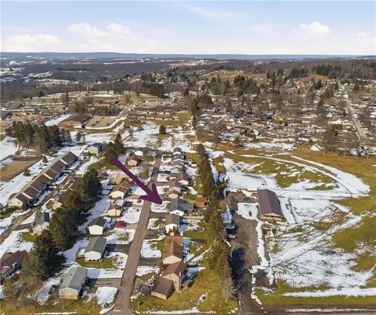 $244,900 | 865 Lansberry Court, Somerset, PA 15501