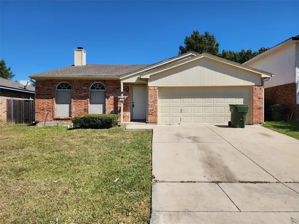 $1,850 | 607 Hollyberry Drive, Mansfield, TX 76063