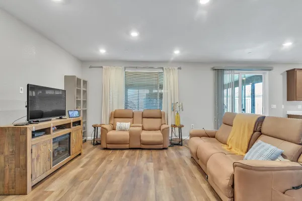 $619,900 | 1519 Minories Drive, Olivehurst, CA 95961