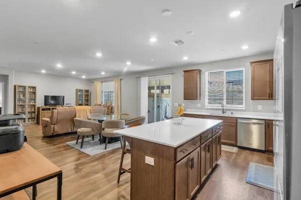 $619,900 | 1519 Minories Drive, Olivehurst, CA 95961